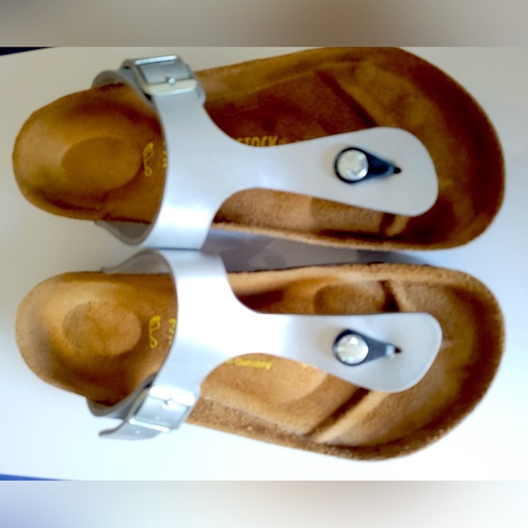 Birkenstock Silver Gizeh, Size 37 - Picture 1 of 5